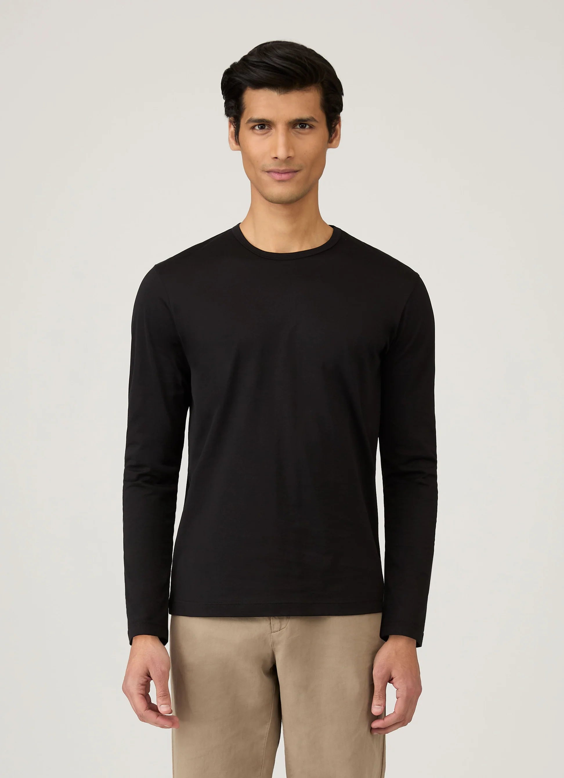Long Sleeve Classic Black T‑shirt